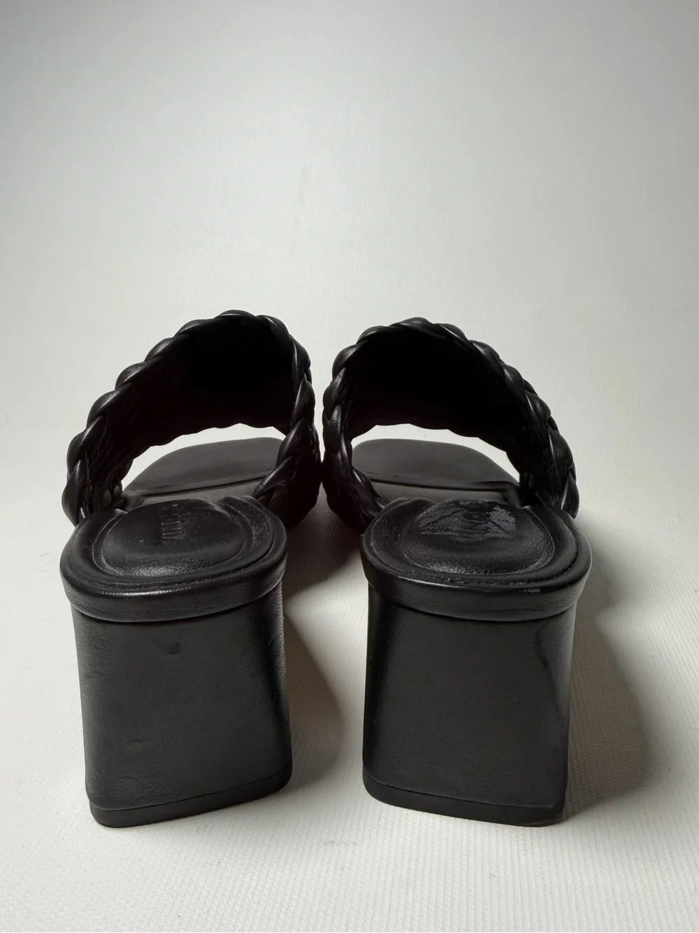 Vince Penley Woven Heeled Slide Sandals - sz 8